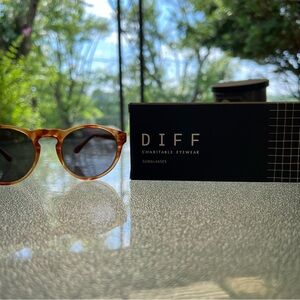 DIFF Charitable Eyewear Sunglasses - Tortoise Shell